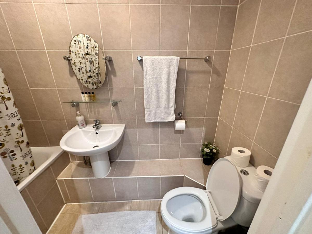 Central London 1-Bedroom Cozy Budget Apartment, Edgware Road Buitenkant foto