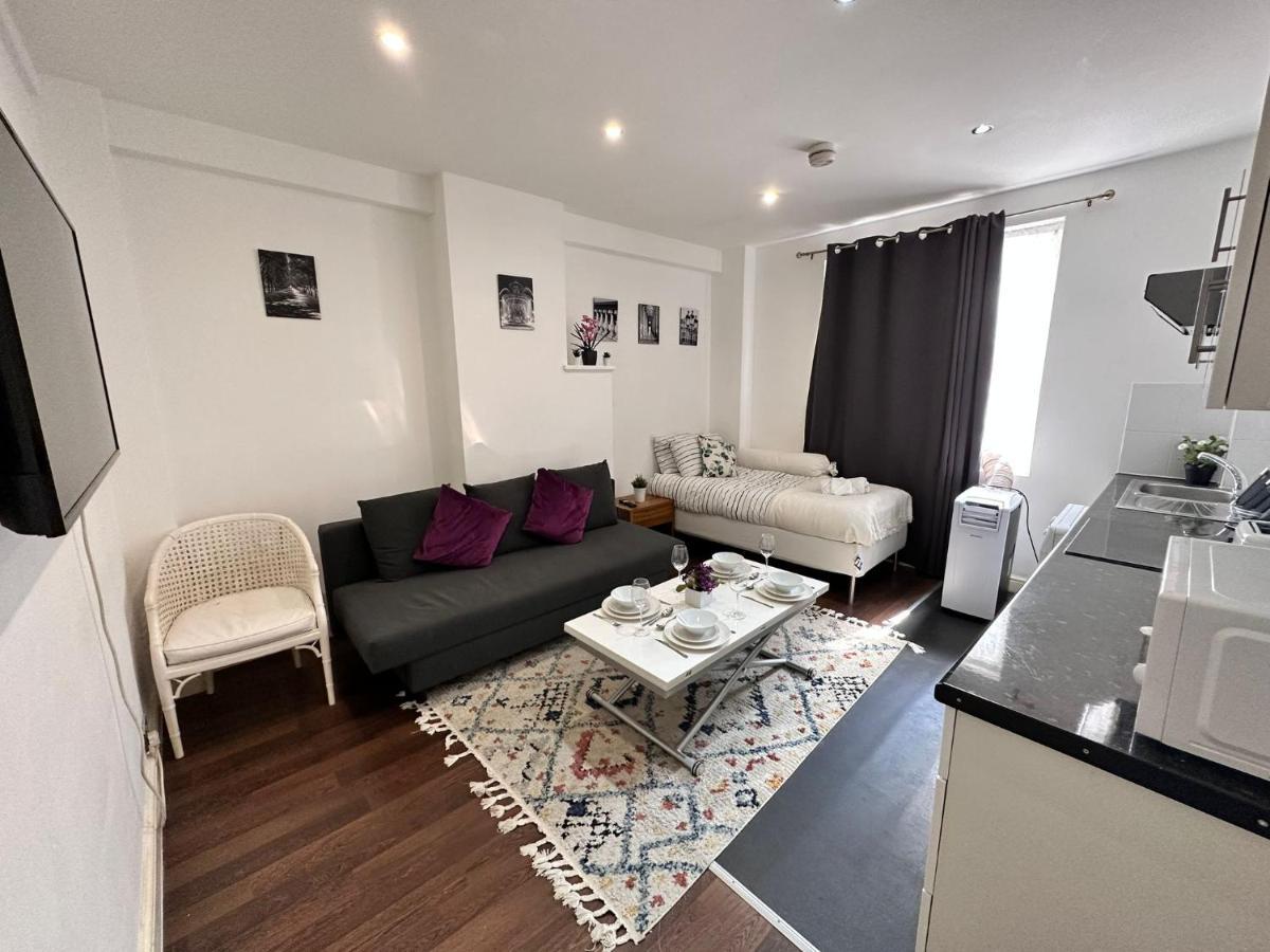 Central London 1-Bedroom Cozy Budget Apartment, Edgware Road Buitenkant foto